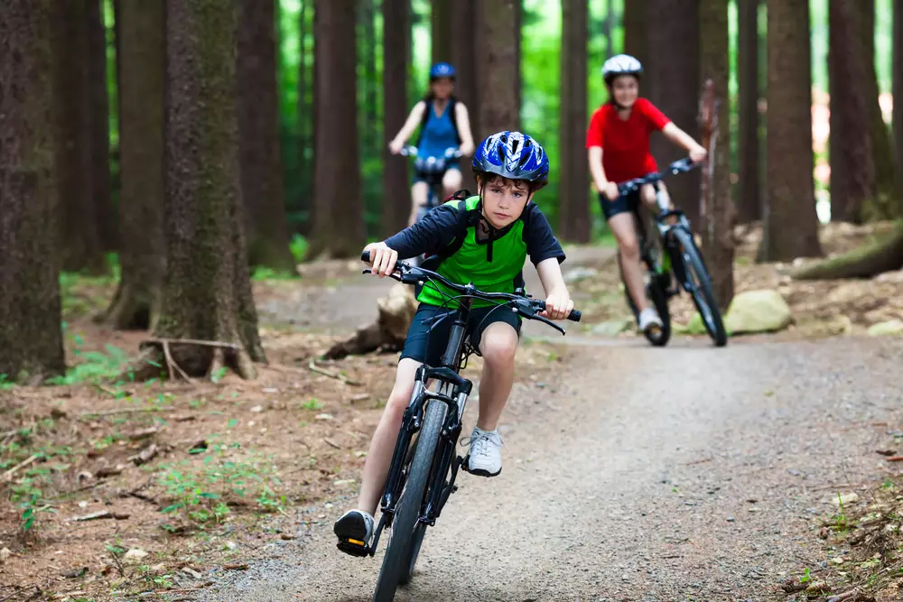Helpful Tips to Make Mountain Biking Fun for the Kids