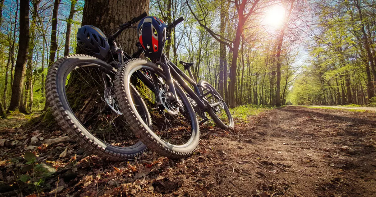 7 Mountain Bike Essentials for Long Rides