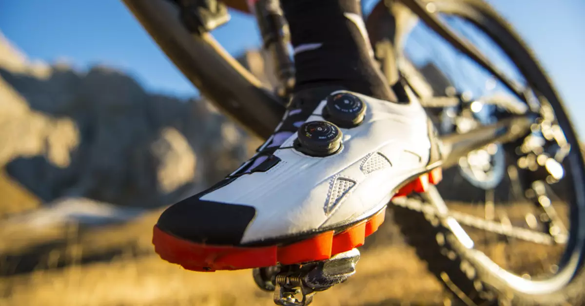 Mountain Bike Shoes Common Types, Questions And Problems